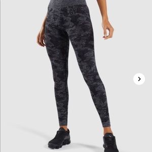 Gym shark camo seamless